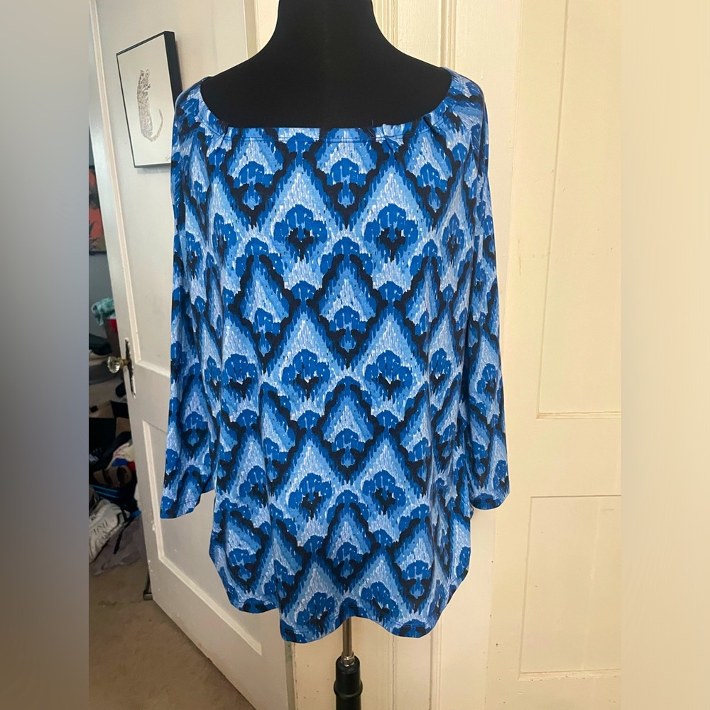 Womens blouse, navy and light blue size 2X